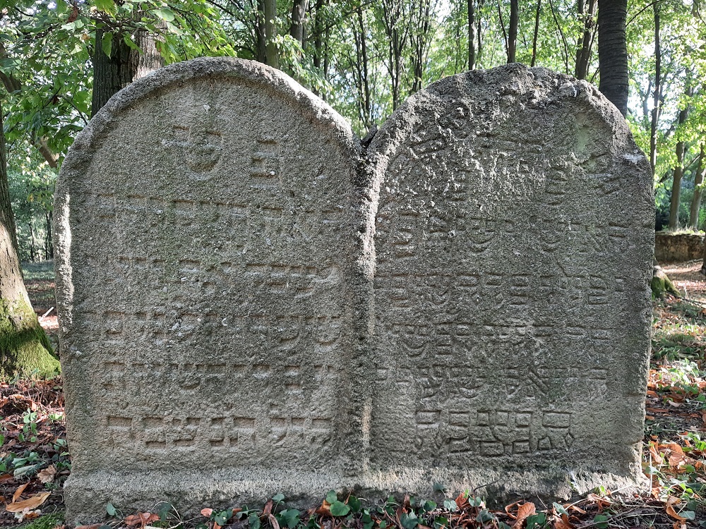 Všeruby židovský hřbitov